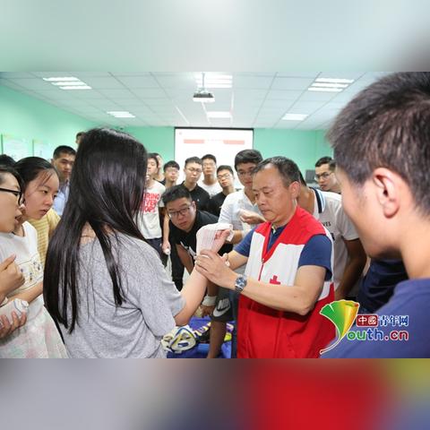 南极科考队随队医生：极端环境下的急救课程设计