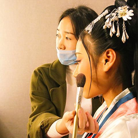 泸州男化妆师招聘网最新动态解析