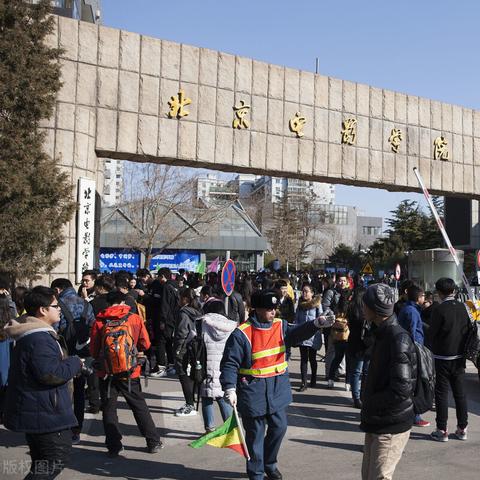 南信体育女老师最新消息揭秘，身份及视频曝光